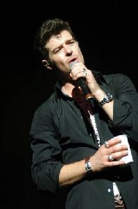 Robin Thicke : Robin Thicke-ADB-008122