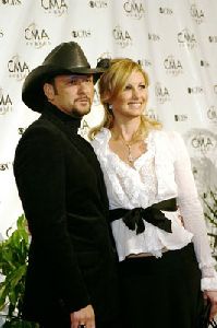 Tim McGraw : Tim McGraw-38th Annual Country Music Awards Arrivals 1