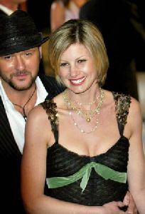 Tim McGraw : Tim McGraw-2004 Vanity Fair Oscar Party 1