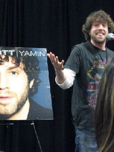 Elliott Yamin in concert 3