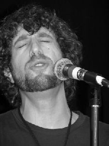 Elliott Yamin in concert 16