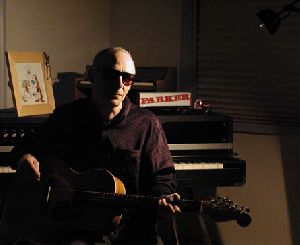 Graham Parker : Graham-Parker-br02