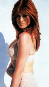 angie everhart : 38