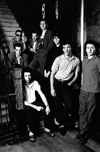 The Pogues : Pogues-band-r02