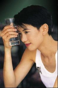 anita yuen : 2