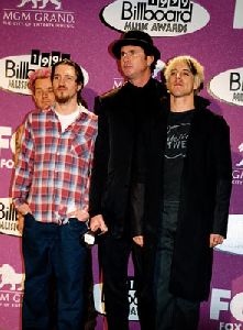 Red Hot Chili Peppers : Red Hot Chili Peppers-21