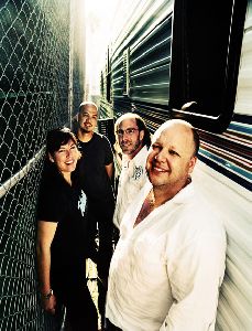 The Pixies : The-Pixies-01