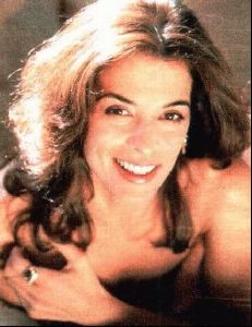 annabella sciorra : 1