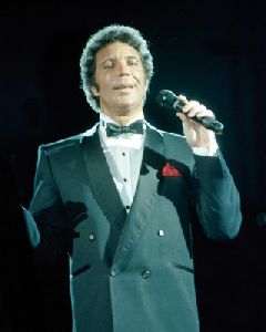 Tom Jones : Tom Jones-4