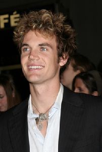 Tyler Hilton : Tyler Hilton-10