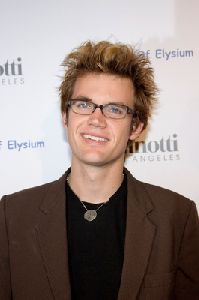 Tyler Hilton : Tyler Hilton-9