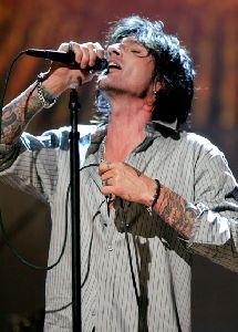 Tommy Lee : Tommy-Lee-01