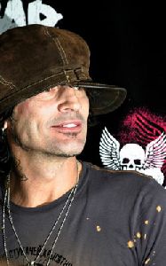 Tommy Lee : Tommy Lee-3