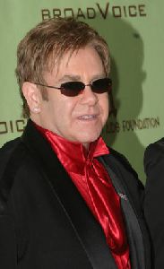 Elton John : Sir Elton John-SGS-016746