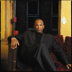 Donnie McClurkin : Donnie-McClurkin-gm01