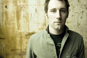 Mat Kearney : Mat-Kearney-sc01