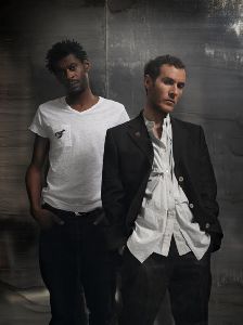 Massive Attack : Massive-Attack-vi02