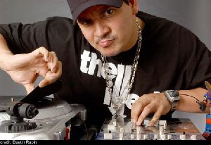 Mix Master Mike : Mix-Master-Mike-ga01