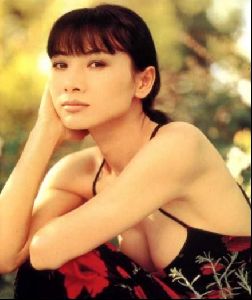 bai ling : 19