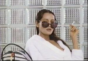 barbara carrera : 17