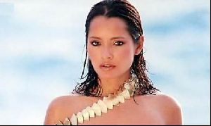 barbara carrera : 4