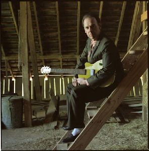 John Hiatt : John-Hiatt-nw01