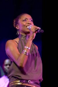 Heather Headley : Heather Headley-13