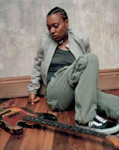 Me Shell NdegeOcello : MeShell-NdegeOcello-m02