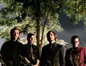 Interpol : Interpol-band-01