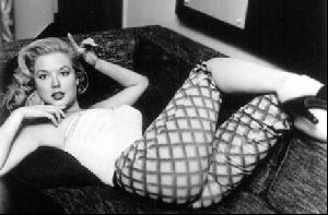 betty brosmer : 5