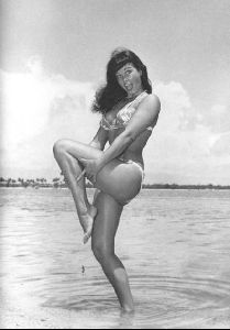 betty page : 16