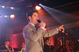 Matt Dusk : Matt-Dusk-br02