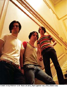 The Cribs : The-Cribs-band-02