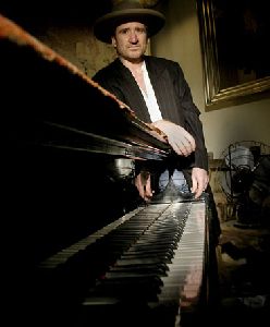 Jon Cleary : Jon-Cleary-mh01