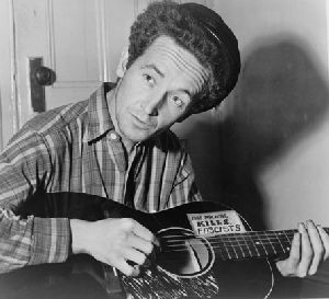 Woody Guthrie : Woody-Guthrie-pb03