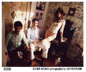 Blonde Redhead : Blonde-Redhead-bg02