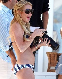 Lindsay Lohan bikini pictures