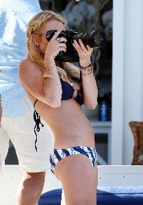  : lindsay lohan camera 4 bigx