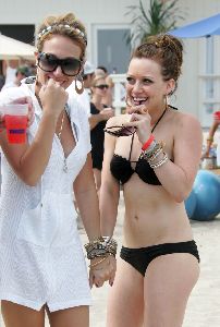 Hilary Duff bikini pictures