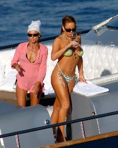 Mariah Carey bikini pictures