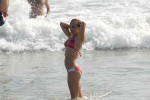 Pictures of Hayden Panettiere in bikini