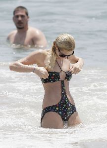 Paris Hilton bikini pictures after jail