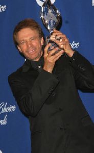 Producer Jerry Bruckheimer pictures at the 30th Annual People s Choice Awards - Pressroom