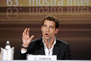 Actor Clive Owen pictures