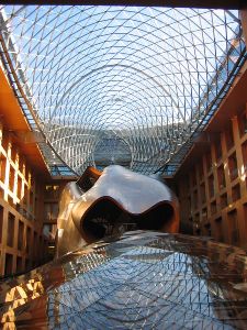 Architect Frank Gehry pictures - DG Bank building atrium