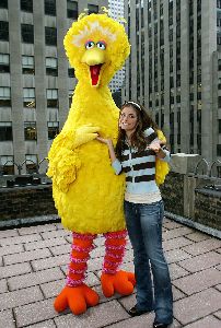 Maria Menounos pictures with the yellow bid bird pictures