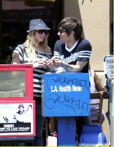 Ashlee Simpson and Pete Wentz pictures