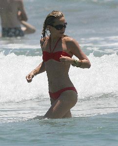 Actress Kate Hudson red bikini pictures