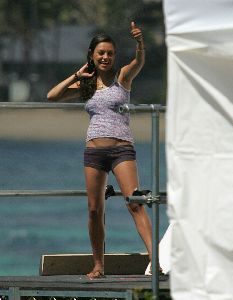 Actress Mila Kunis bikini pictures