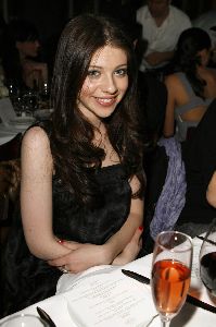 Actress Michelle Trachtenberg pictures